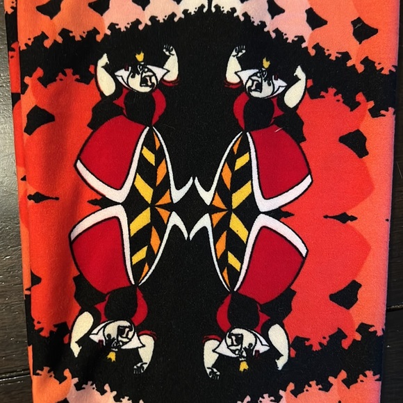 Lularoe Disney villains red Queen Alice in wonderland leggings - Picture 2 of 3
